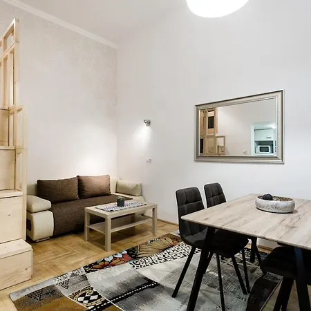W Terrace In City Centre * Budapest