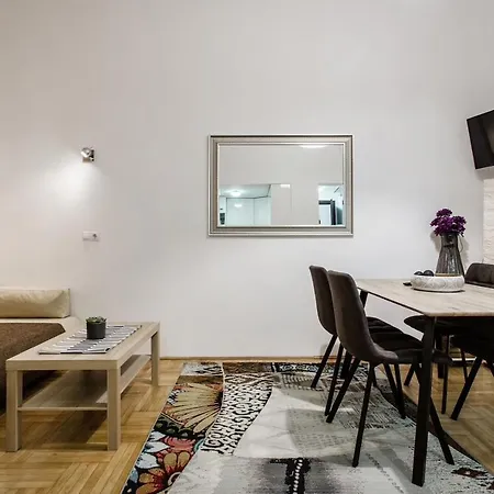W Terrace In City Centre Apartment Budapest
